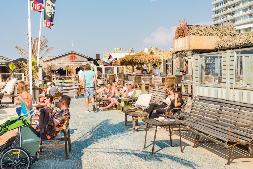 Endless Summer Beach Apartments Зандвоорт Екстериор снимка